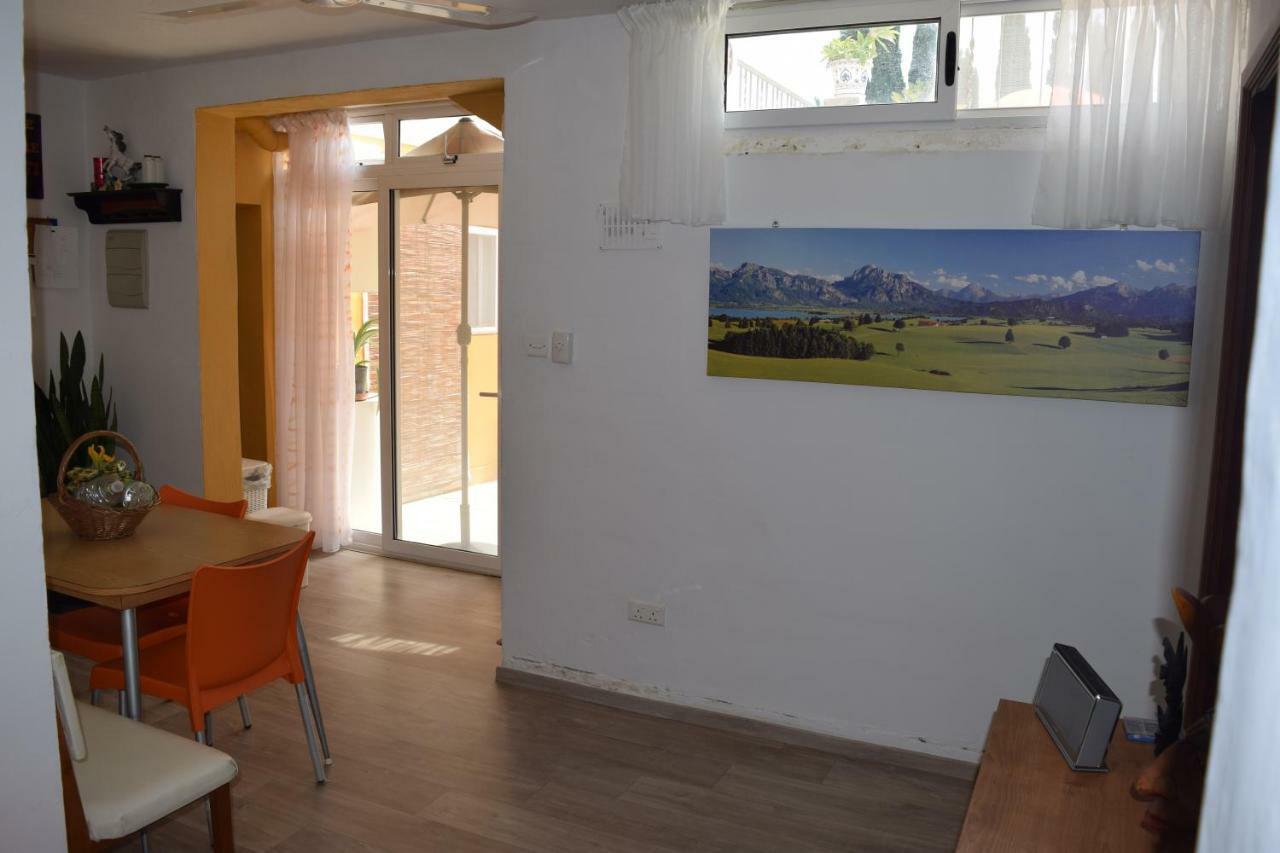 Central Villa Flatlet With Pool - Free Parking And Wifi Lija 외부 사진